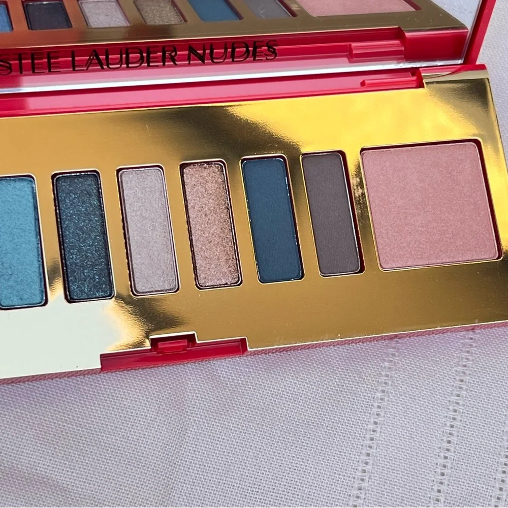 New Estée Lauder Pure Color Envy Eyeshadow and Blush Palette - NUDES